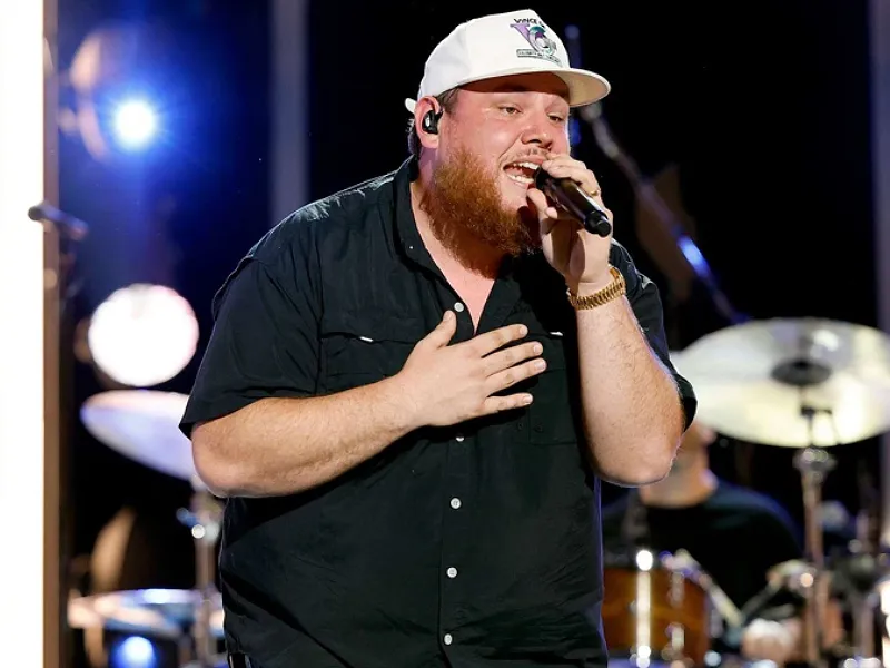 Luke Combs tickets